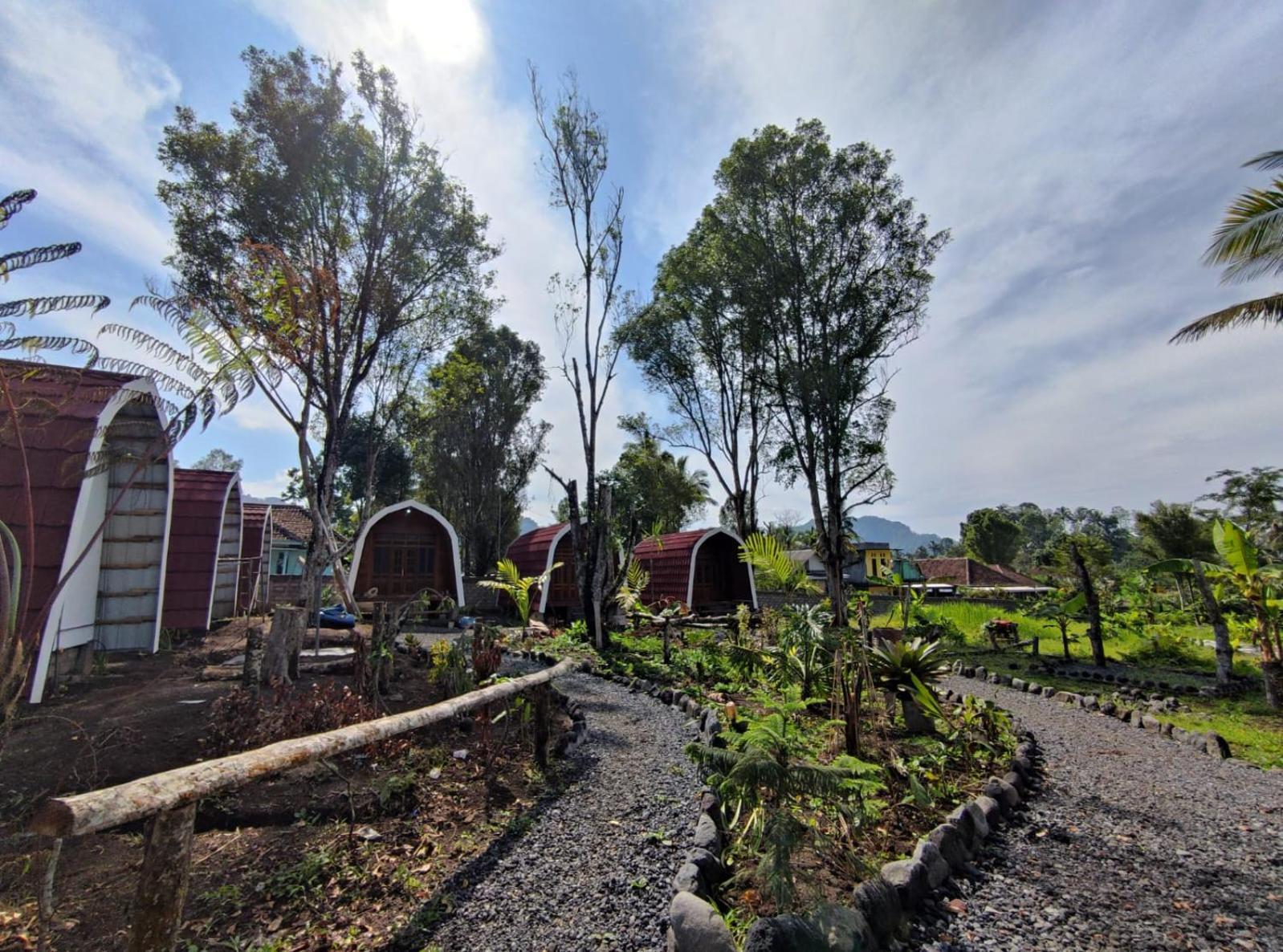 Indah Damai Cottages Sidomukti Exterior foto