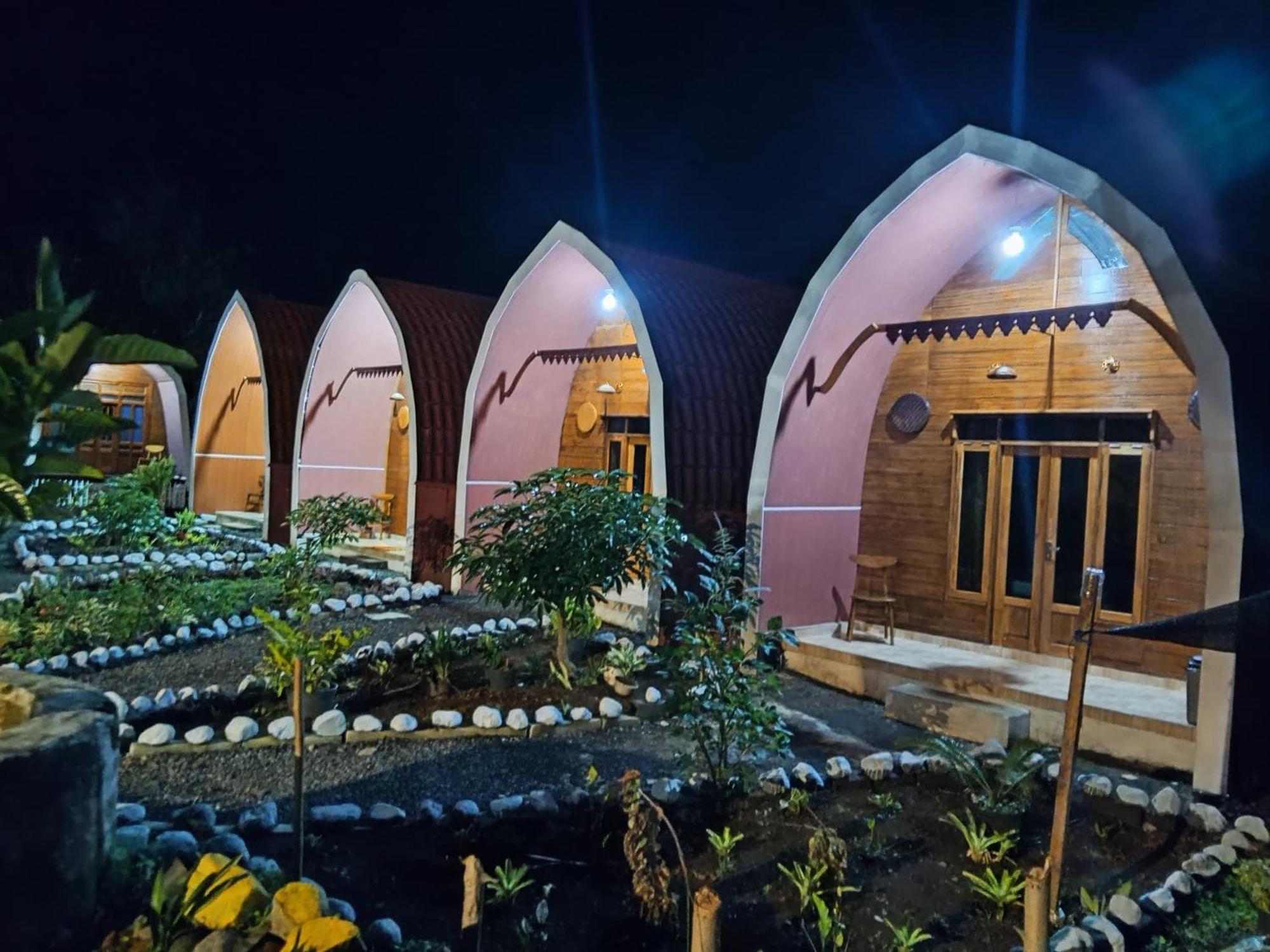 Indah Damai Cottages Sidomukti Exterior foto