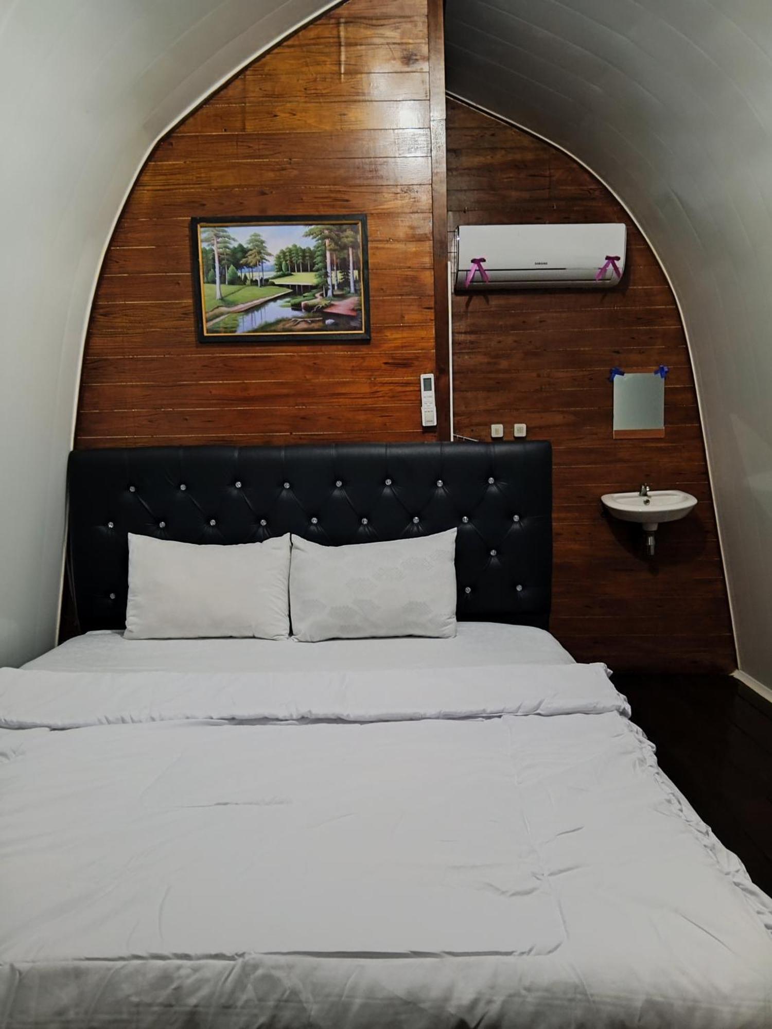 Indah Damai Cottages Sidomukti Habitación foto